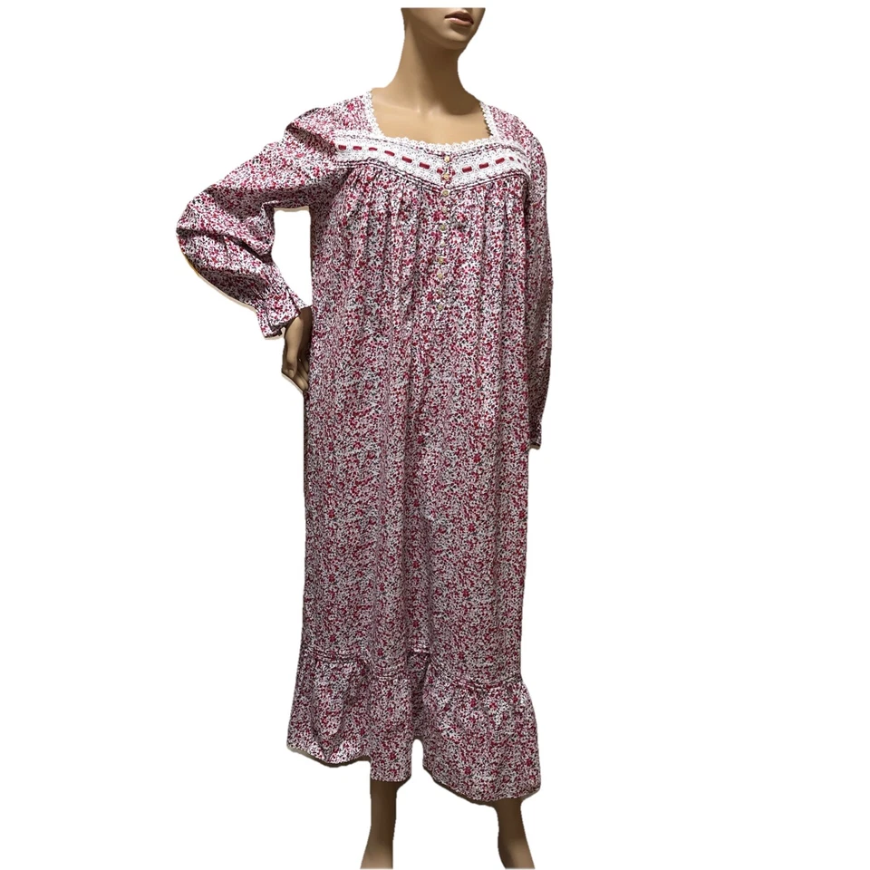 Eileen west nightgown Xlarge Cotton Lawn  Ballet Nightgown With Pockets - Image 2 of 4