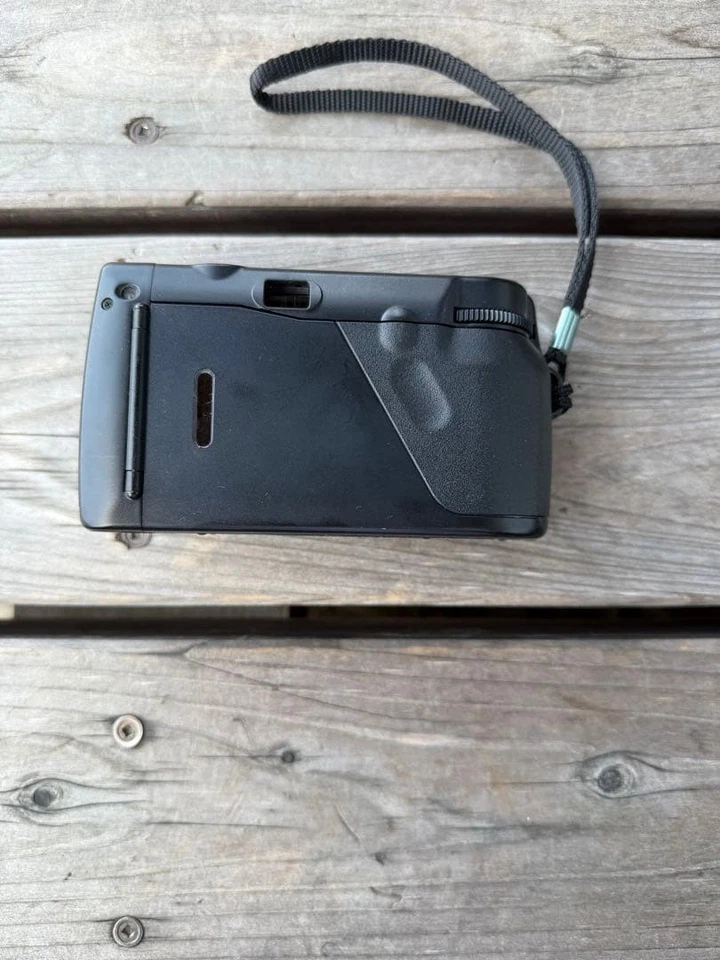 Minolta Memory Maker 35mm Point & Shoot Film Camera w/ Case & Manual Japan - Image 3 of 4