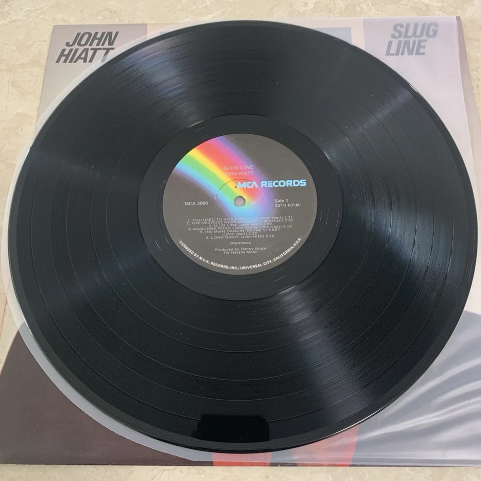 John Hiatt: Slug Line (Vinyl, 1979 AUS, LP, NM) - MCA 3088 - Image 4 of 4
