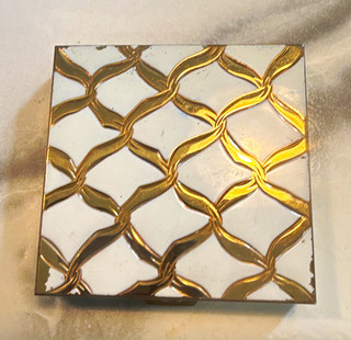 Volupte USA Gold Tone Square Powder Compact w/ Mirror White & Gold Lattice