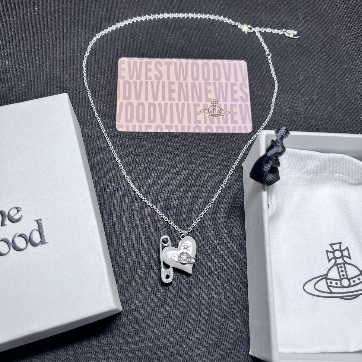 Vivienne Westwood ORIETTAチェーンネックレス　シルバー Vivienne Westwood ORIETTA Pearl Big Heart With Safety Pin