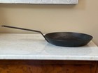 LODGE  18.5" CARBON STEEEL SKILLET *LONG HANDLE * GREAT 10" PIZZA PAN *PRE-OWNED — photo 6