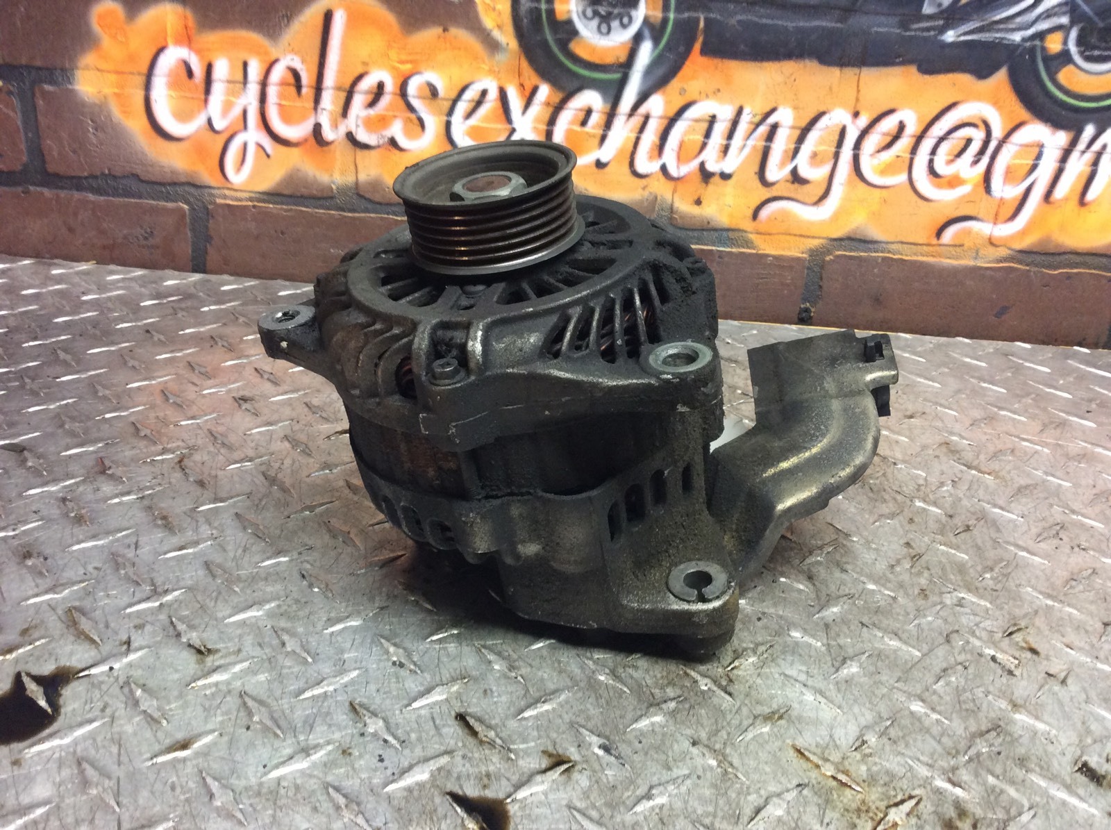 2003 2004 2005 Infiniti G35 Alternator Voltage Charge Unit 03 04 05 OEM