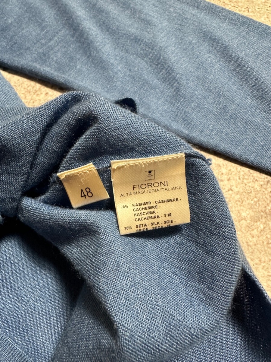 Fioroni V-Neck Cashmere Silk pullover sweater men's Size 48