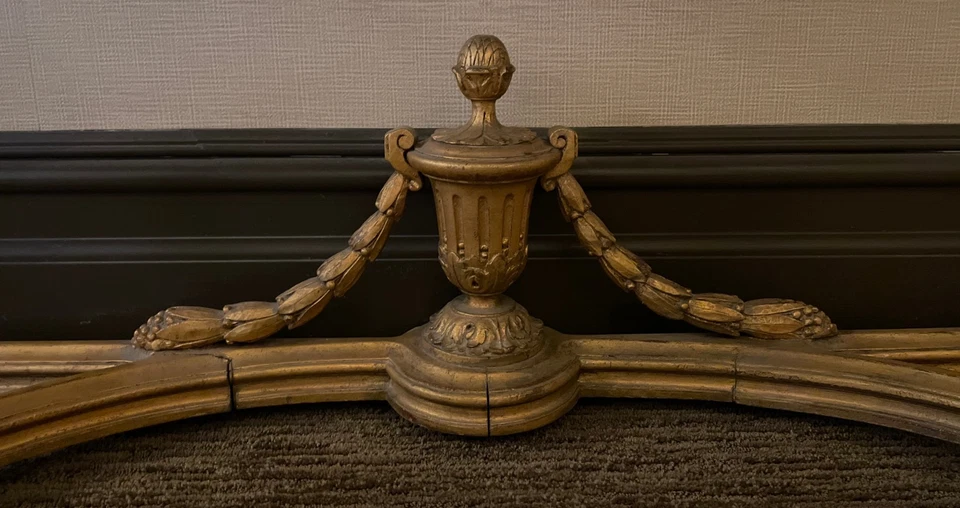 Consola de madera dorada estilo Luis XVI de principios del siglo XX Foto 4 de 4