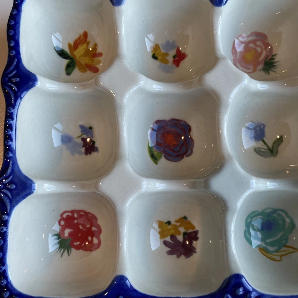 Porta huevos Pioneer Woman 15 unidades azul cobalto colorido floral gres celia Foto 3 de 4