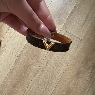 Louis Vuitton Brown Leather Gold Tone V Bangle Bracelet Signed Snap Closure