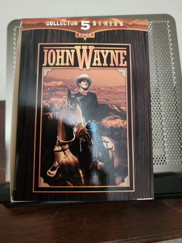 John Wayne Collector Series 5 Pack Box Set VHS (1934-35) - Image 3 of 4