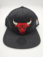 Mitchell & Ness Chicago Bulls Snapback Preowned - C1