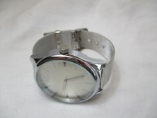 Wristwatch Silver Toned Buckle Band Round Face Minimalist Classic
