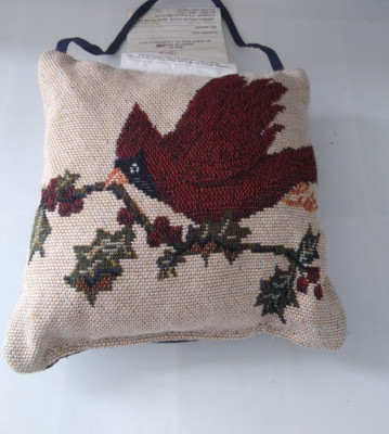 CROWN CRAFTS SUSAN'S CARDINAL TAPESTRY/NEEDLEPOINT DOORKNOB HANGING PILLOW