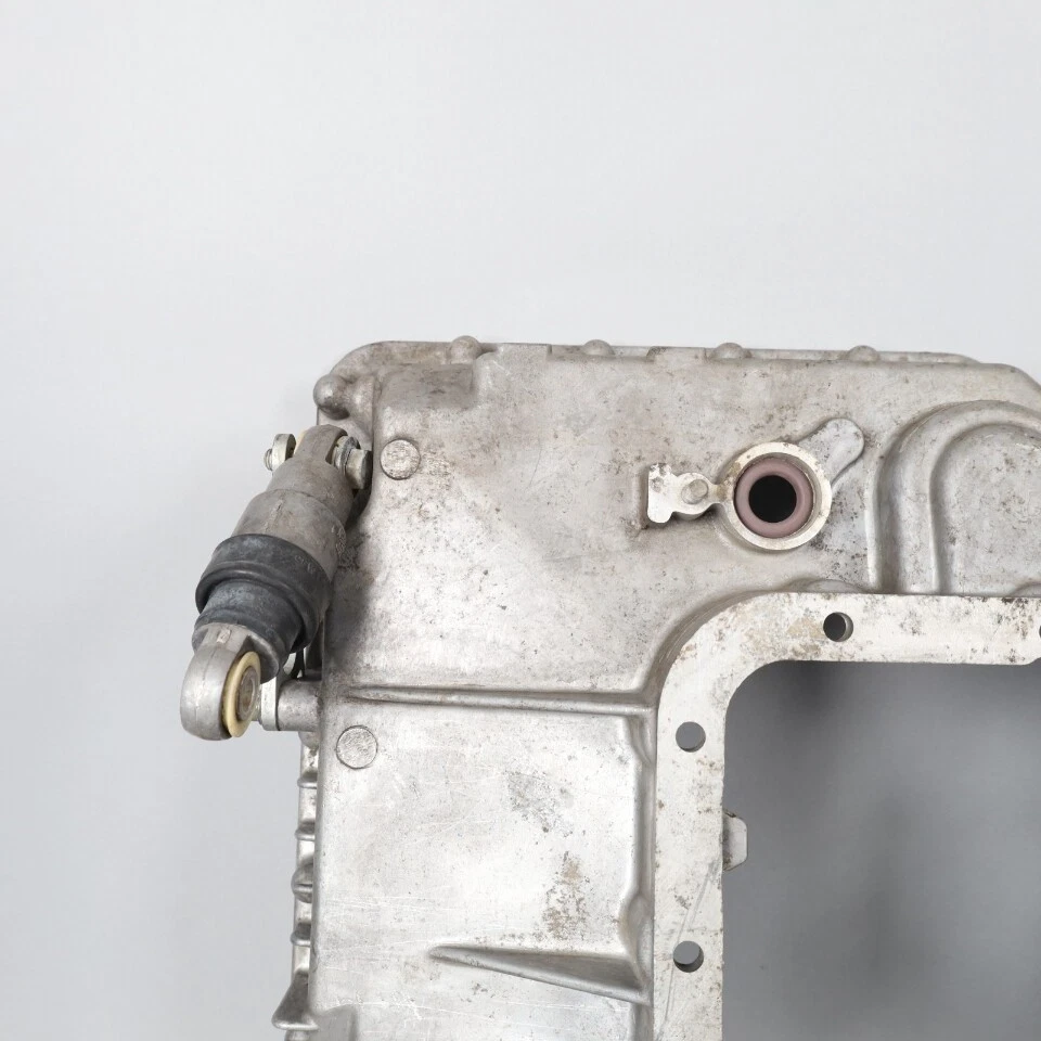 1997-2003 MW 540i 740i 840i Upper Engine Oil Pan 11137513374 OEM Used Foto 3 de 4