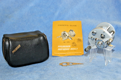 VINTAGE PFLUEGER SUPREME 1573 FISHING REEL WITH LEATHER CASE
