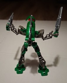 LEGO Bionicle 8589 Rahkshi Lerahk, complete w/ container (missing book) 