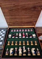 American Revolution War Chess Set 4.75" King 21" Walnut Wood Storage Board Rare!