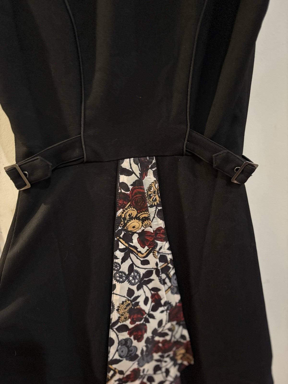 HOT TOPIC Black Snap-Front Split-Back Steampunk G… - image 12