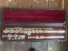 Yamaha YFL-211SII Flute with Original Hard Case - Nickel Silver