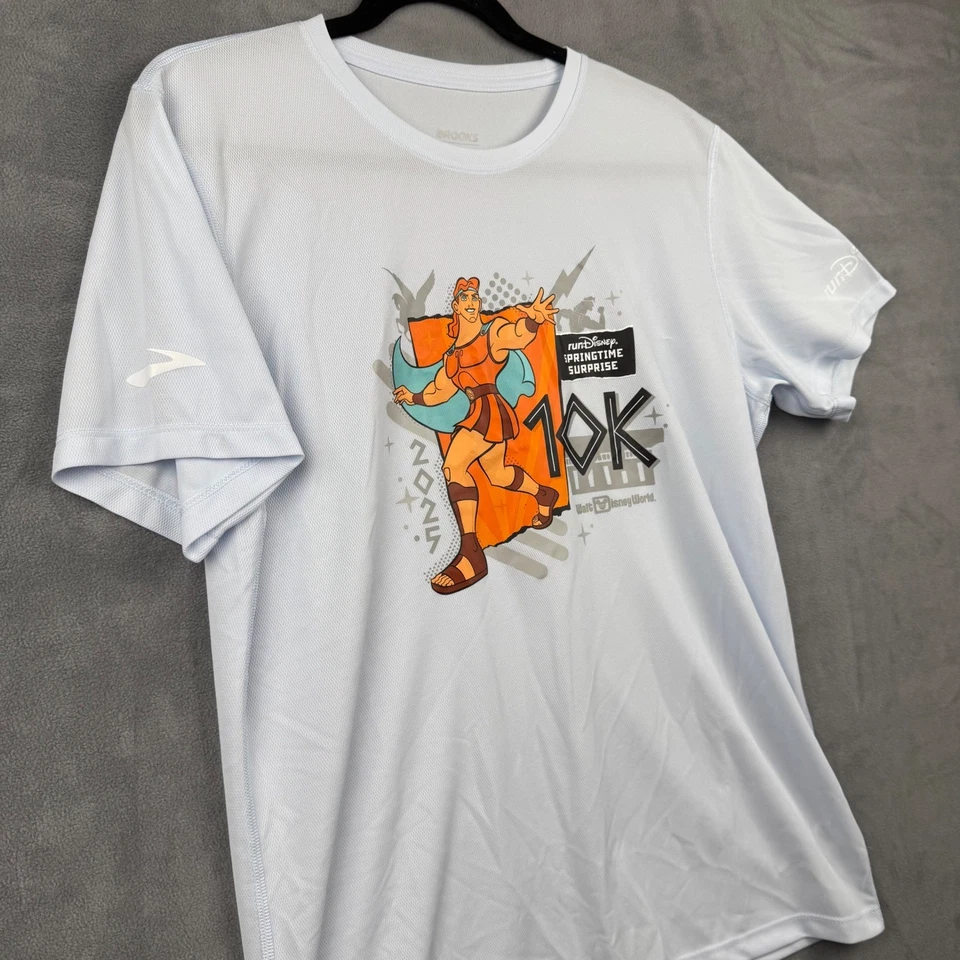 Camiseta Atlética Disney Hercules RunDisney Springtime Surprise 10K Brooks Para Hombre M Foto 2 de 4