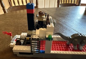 LEGO Adventurers (T-Rex Transport) 5975 River Boat w/ Dinosaur & Minifigures