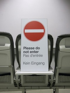 Airport information sign "Please do not enter / Pas d'entrée / No entrance"