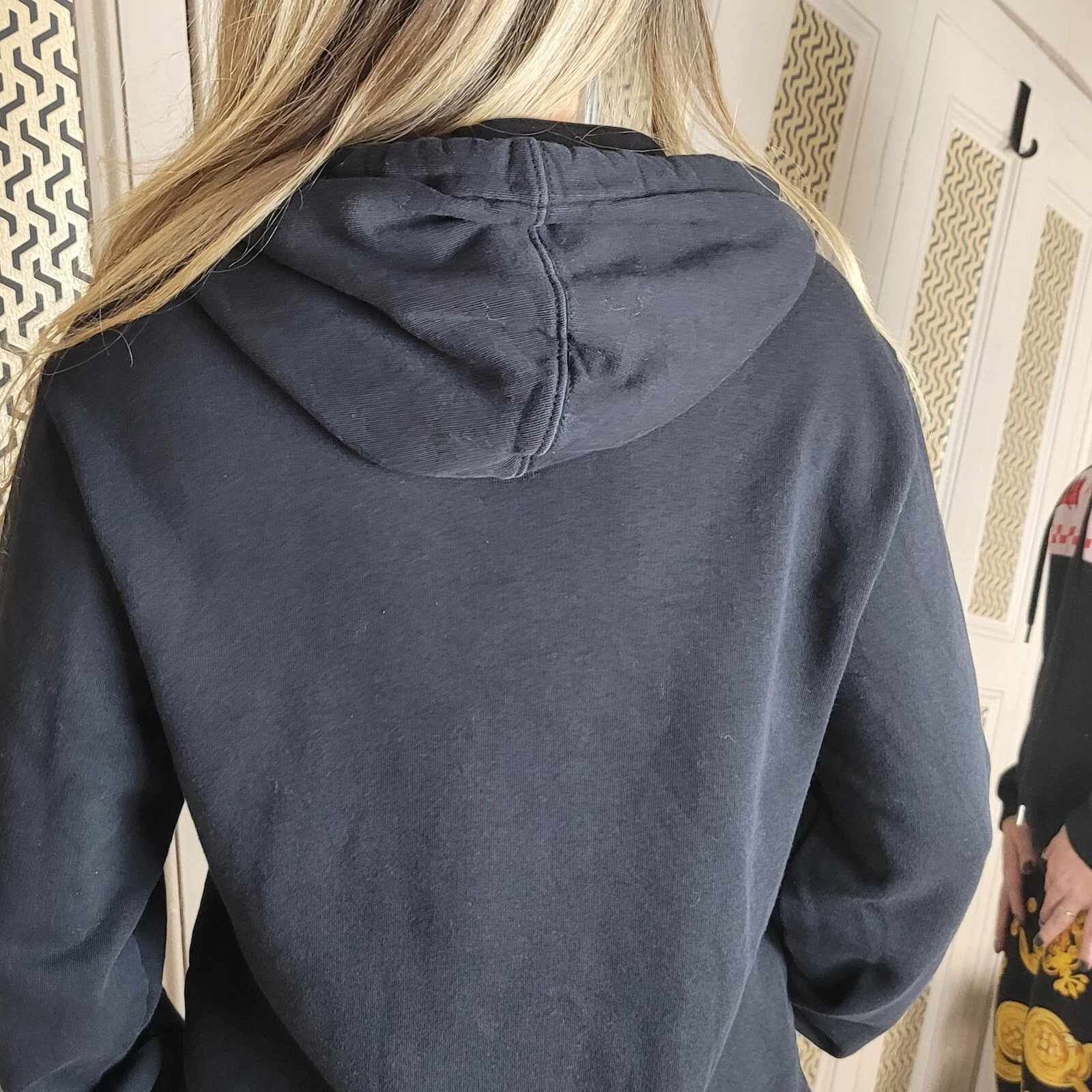 Felpa con cappuccio Versace Jeans Couture nera maglione £650 PICCOLA