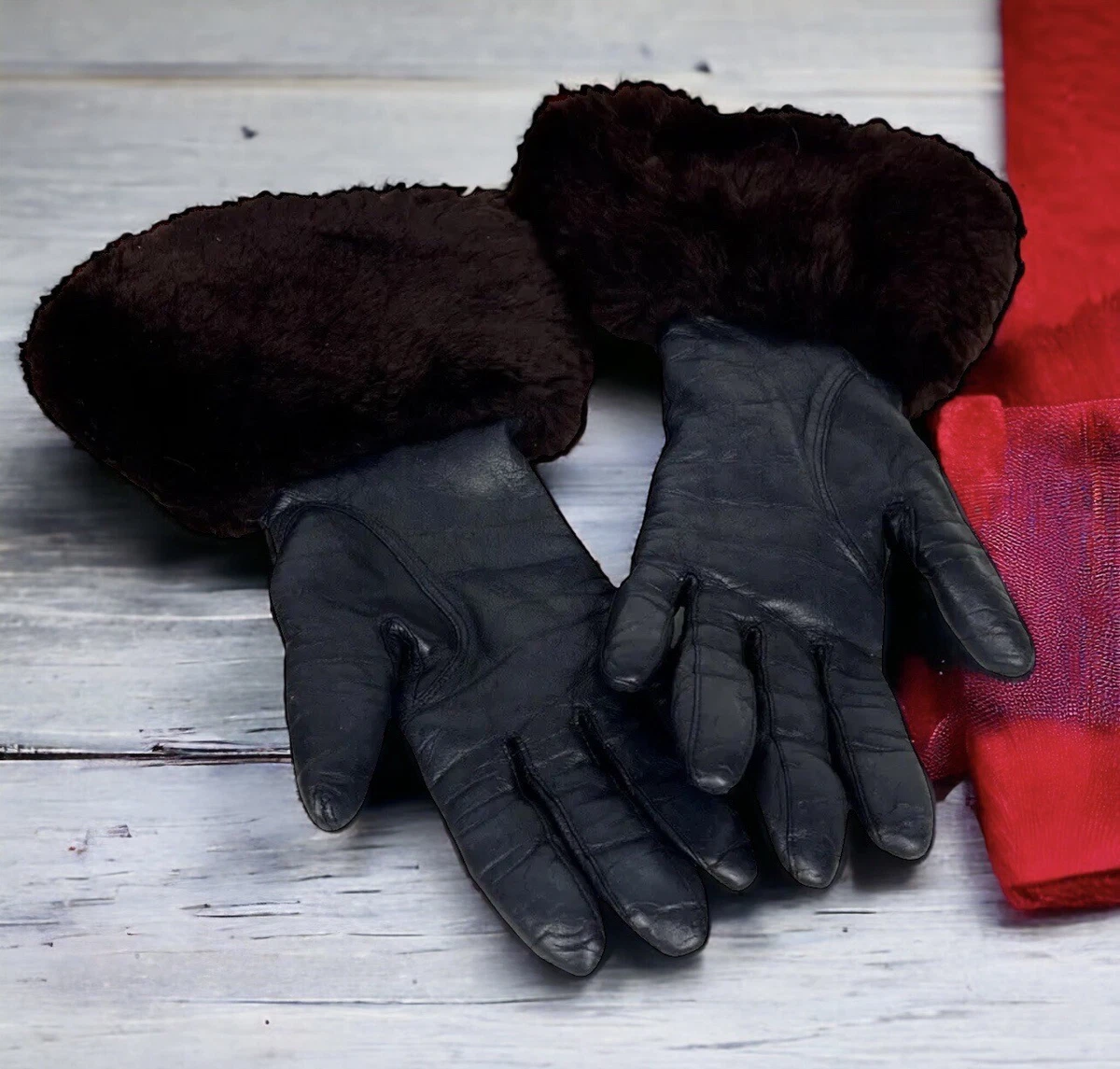 Black leather 2024 fur lined gloves