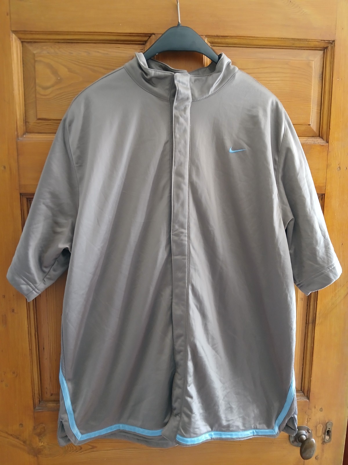 SACAI X NIKE Giacca Nike uomo XXL manica corta grigia