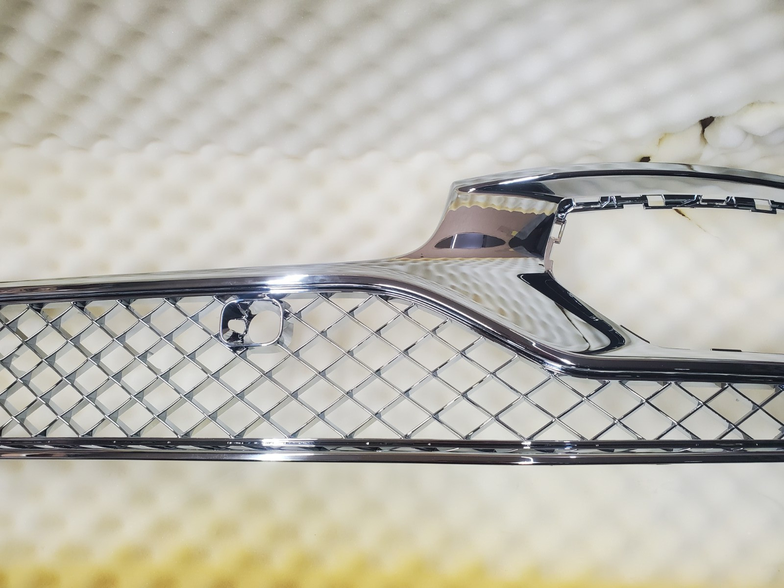 Left Front Bumper Lower Grille 2020-2024 Bentley Flying Spur 3SE807648 K Chrome