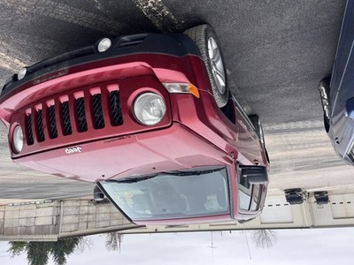 2013 Jeep Patriot Left Driver Door Electric Window Prp Paint OEM