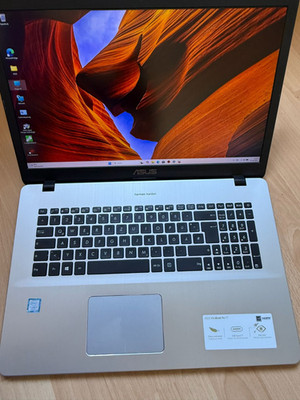 ASUS VivoBook Pro 17 X705FD | i7-5500| GTX 1050 | 16GB RAM | 512GB SSD |