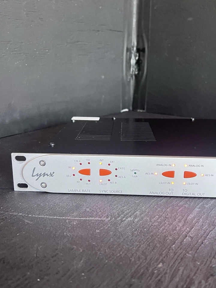 Lynx Aurora 8 Firewire 8-Channel Analog Digital Converter + LT-HD Card Interface - Image 2 of 4