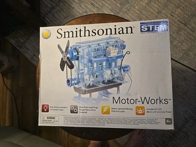 Kids Smithsonian Motor-Works STEM 4-Cylinder Engine  NIB