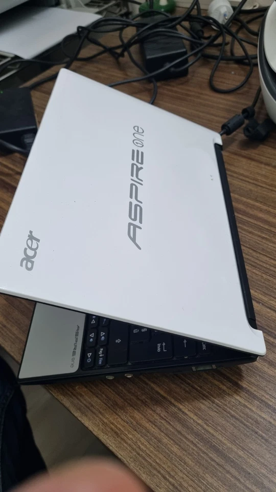 Acer Aspire One D250. - Immagine 4 di 4