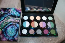 Danessa Myricks Beauty Light Work Volume V (5) I Am Eyeshadow Palette Full Size