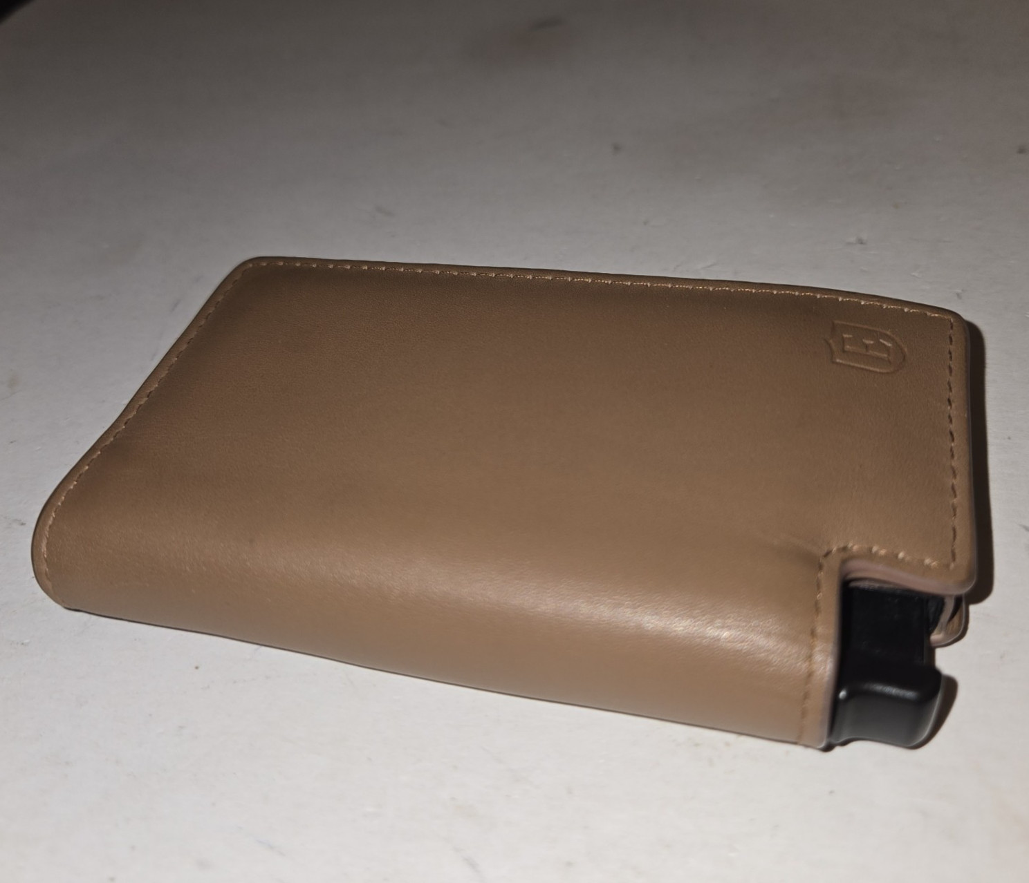 Ekster Parliament Wallet Cardholder Roma Cognac Color w/Ekster 8 in 1 Tool Card