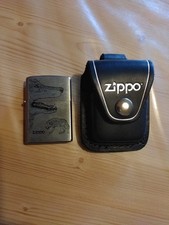 Zippo Benzinfeuerzeug, Wolf Gravur, mit Zippo-Gürteltasche