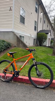 Kona Blast Mountain Bike – 19” Large Frame (27.5” wheels