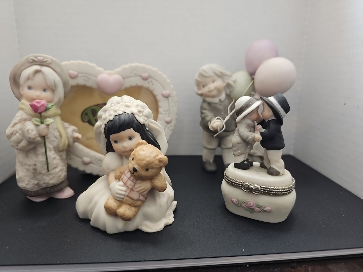 Pretty As A Picture: Lot Of 4: Kim Anderson: Wedding Trinket/Ring Holder