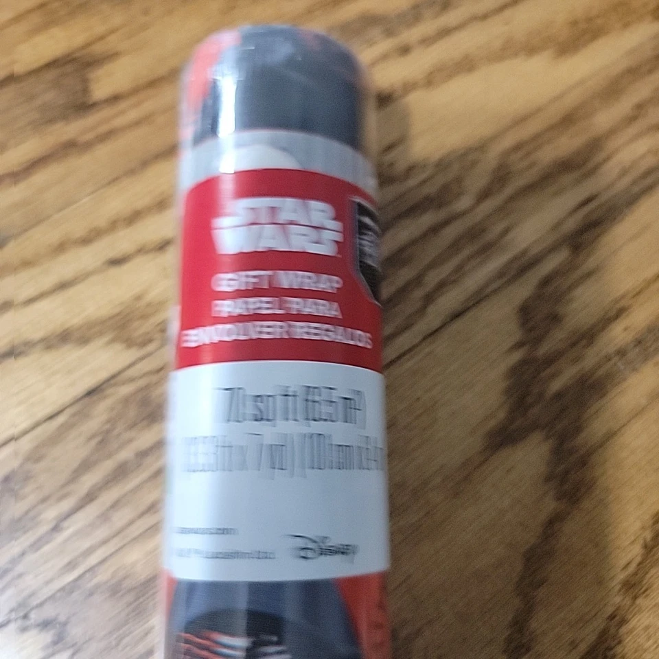 Rollo de envoltura de regalo marca Star Wars Disney Plus 70 pies cuadrados de colección nuevo American Greetings  Foto 4 de 4