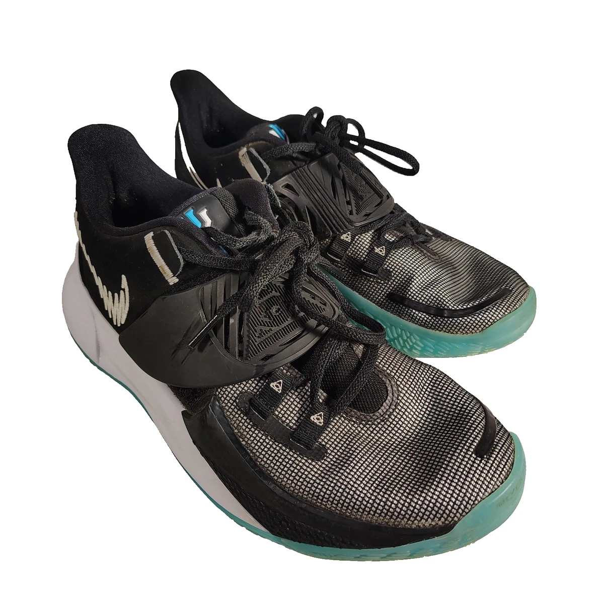 Nike Kyrie 3 Low Moon for Sale | Authenticity Guaranteed | eBay display picture 2
