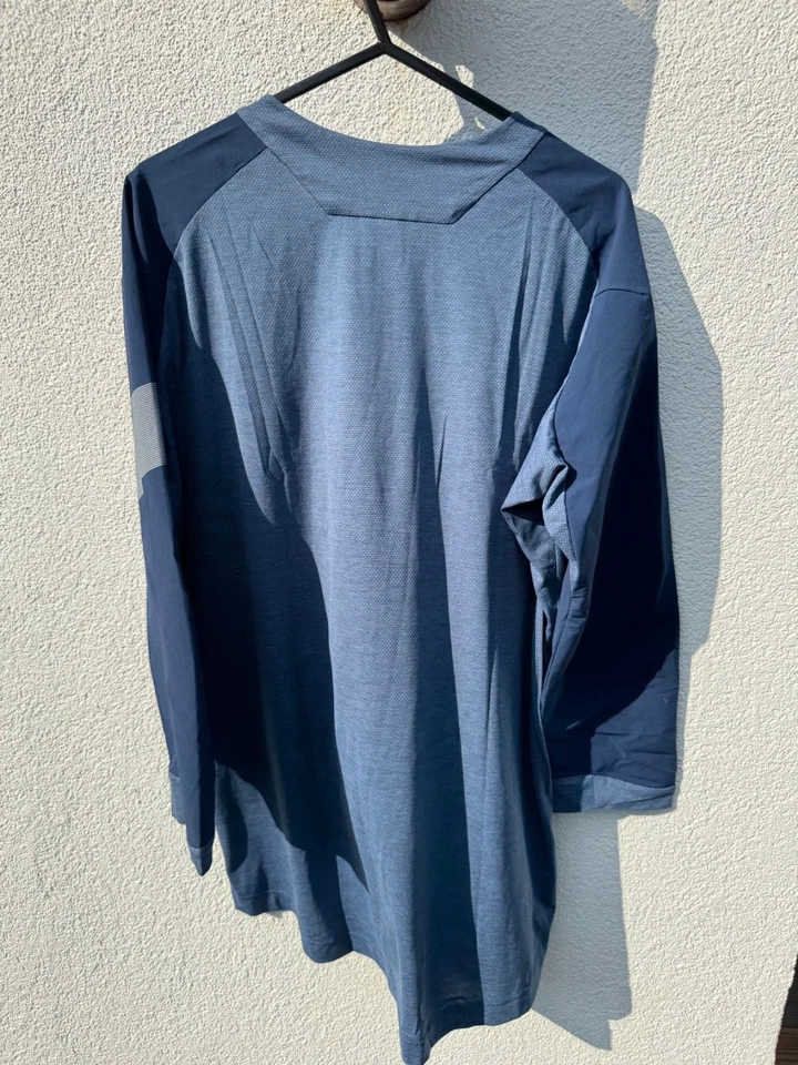 Rapha Mens Trail 3/4 Jersey (Blue/ Orange) Excellent size medium - Image 2 of 4