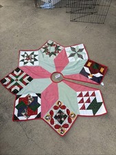 handmade Santa Claus quilted christmas tree skirt 57 Diameter