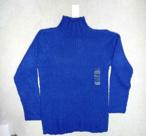 WOMANS BLUE LONG BIG KNIT SWEATER NEW!
