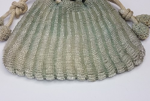 Antique Light Green Purse Iridescent Glass Beads Flapper Crochet Drawstring - Picture 4 of 10