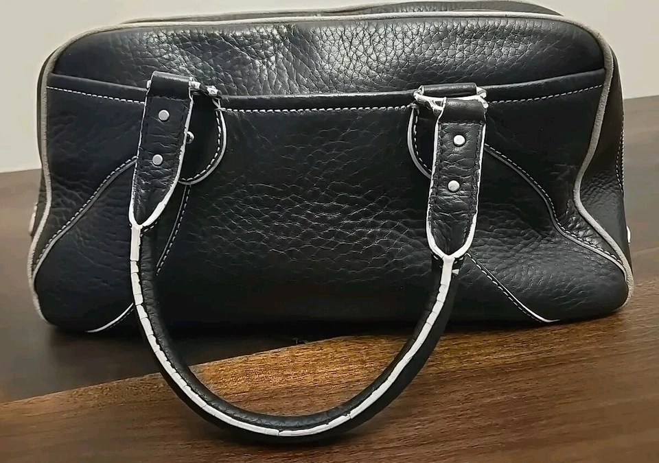 Cole Haan Village F04 Black Leather Satchel Double Handle Handbag Pockets zipper - Imagem 2 de 4