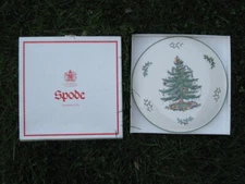 SPODE CHRISTMAS TREE TRAY OR TRIVET APPROX 11 1/2" DIAMETER IN BOX S3324-U NO 53