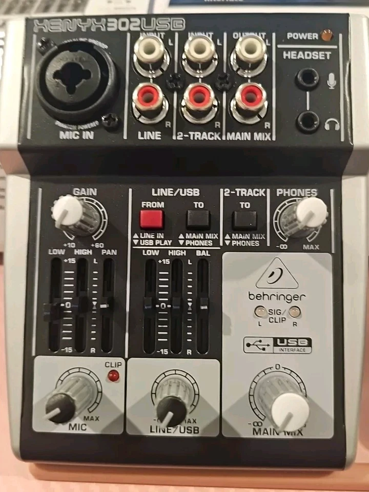 Behringer Xenyx 302USB Mixer with USB 5 Inputs (BL) - Image 4 of 4