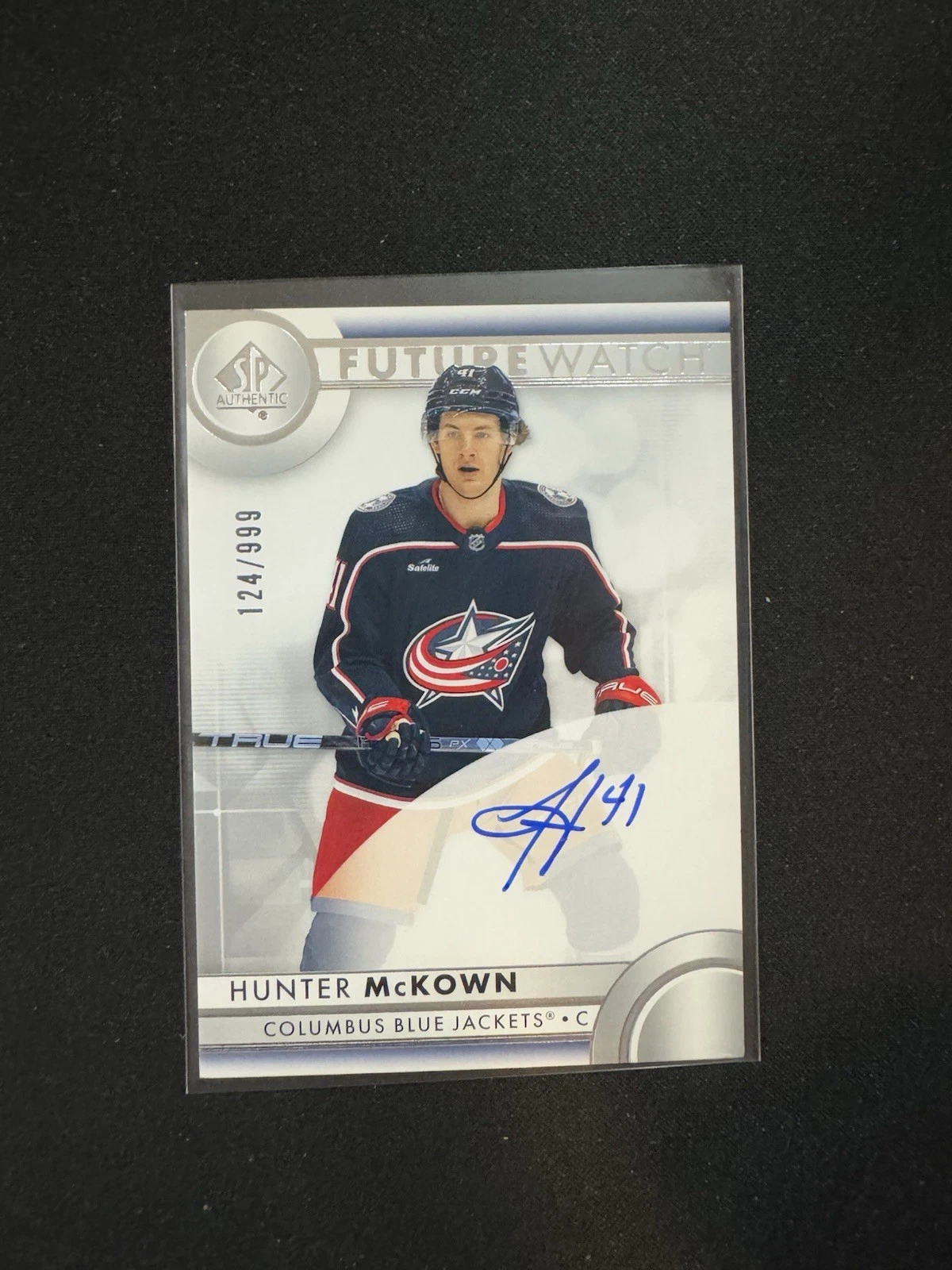 2023-24 SP Authentic Future Watch Auto Hunter Mckown /999 #172 Columbus