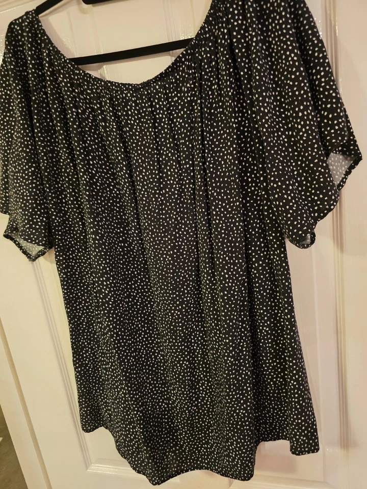 Zizzi Womens Black Polka Dot Top. Size L (UK 22) - Image 2 of 4