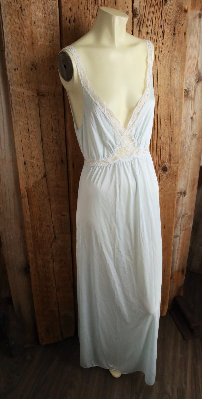 Vintage Olga Long Lacy Nightgown Pale Blue Size Medium Gem